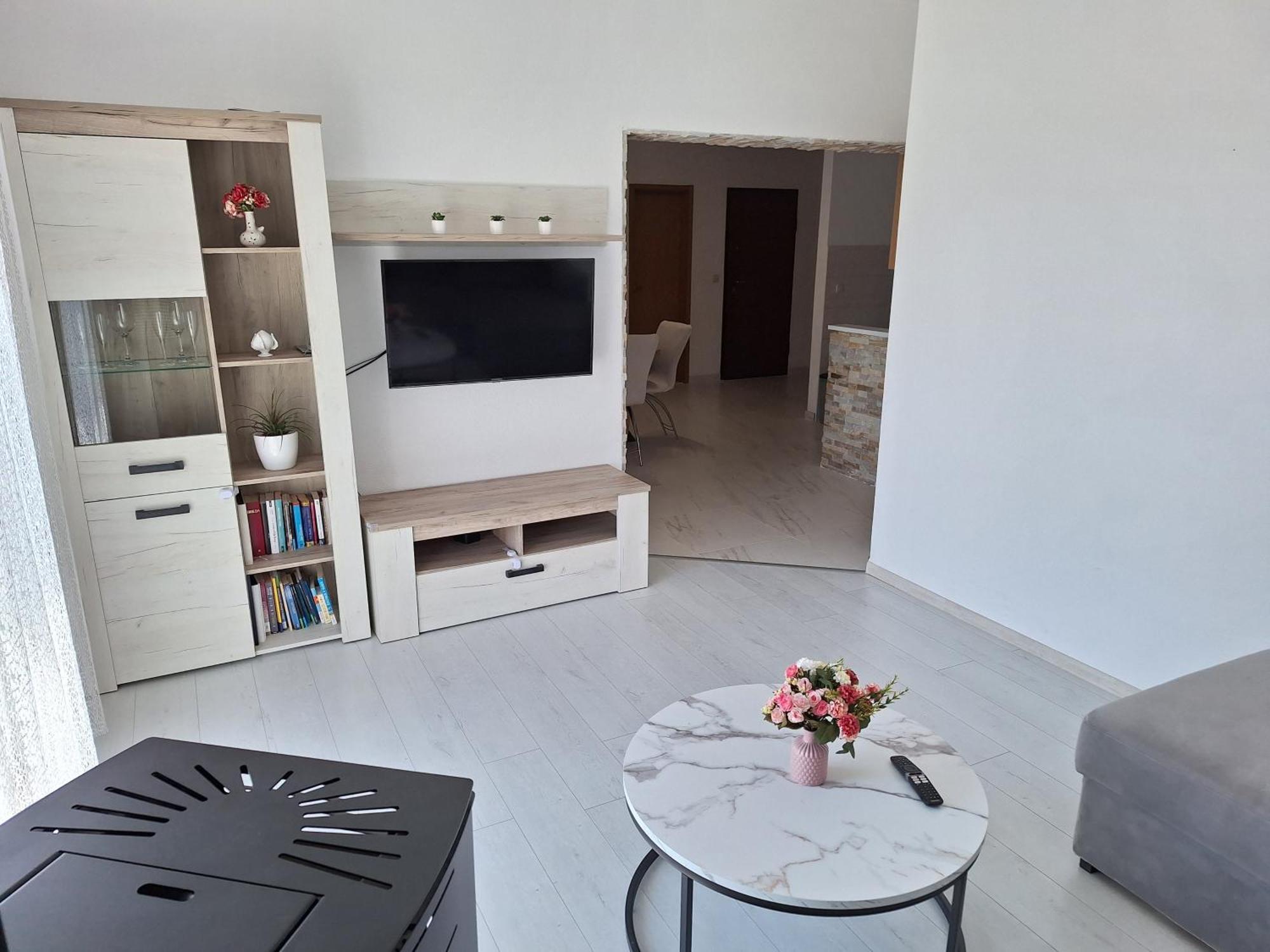 Apartment Tre Strade Baska Voda Exterior photo